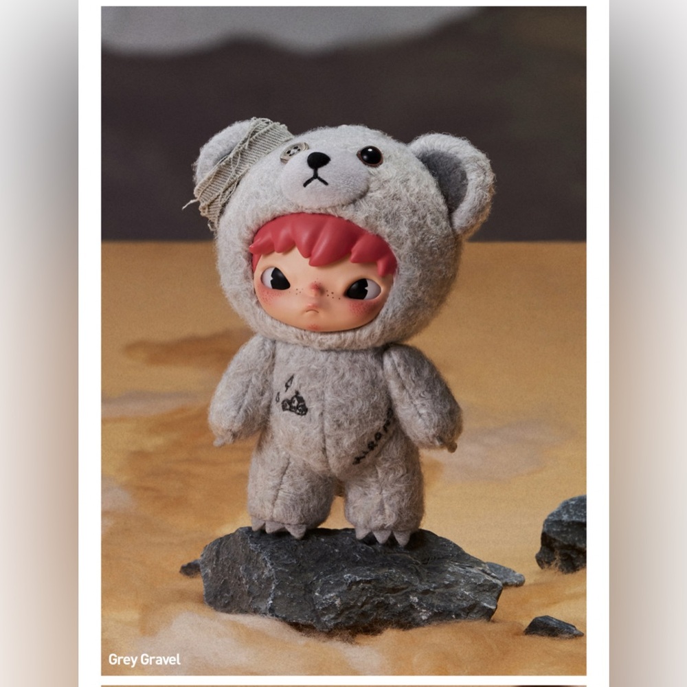 Hirono Road Journal Plush - Grey
Gravel